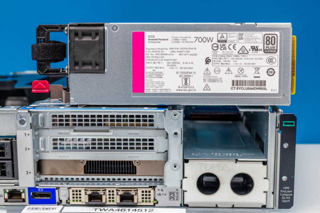 HPE-ProLiant-DL145-Gen11-700W-1068x713.jpg