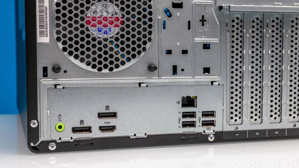 Lenovo-ThinkSystem-ST45-V3-Rear-Audio-and-Display-Outputs-and.jpg
