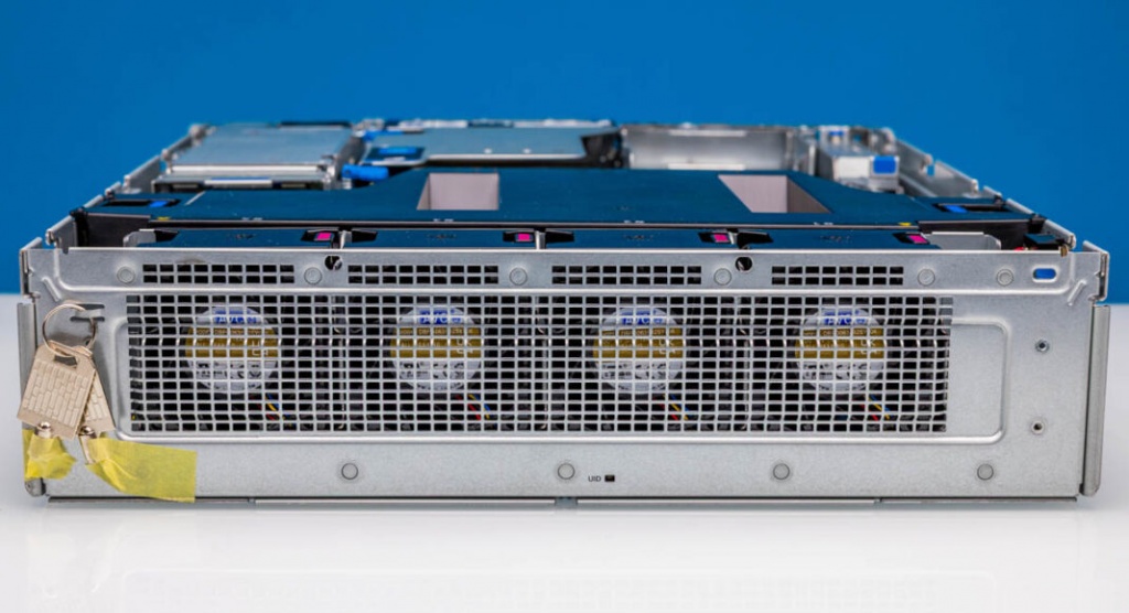 HPE-ProLiant-DL145-Gen11-Rear-1068x580.jpg